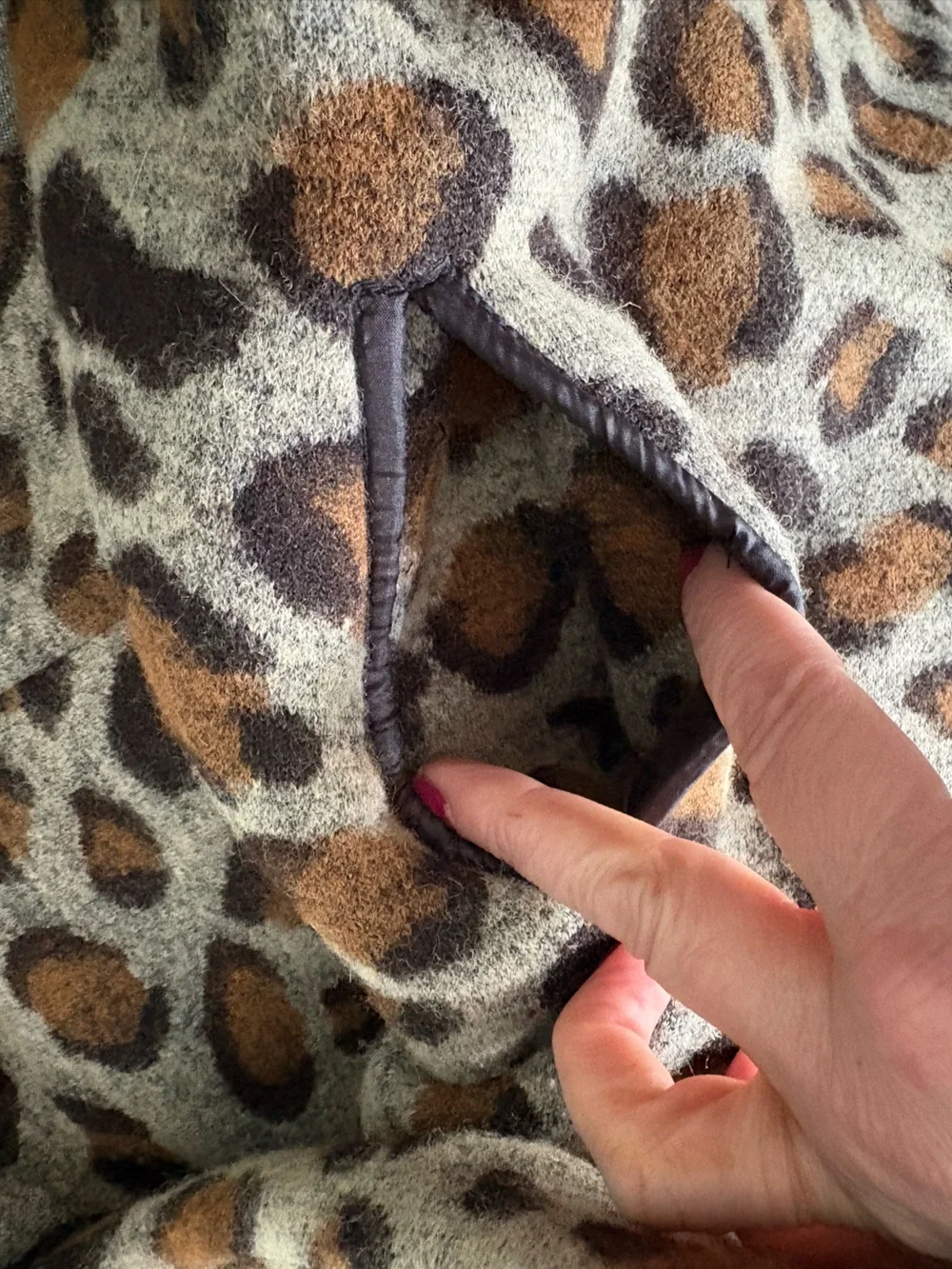 Luii Wool Blend Brown & Black Leopard‎ Print Oversized Coatigan Size Large